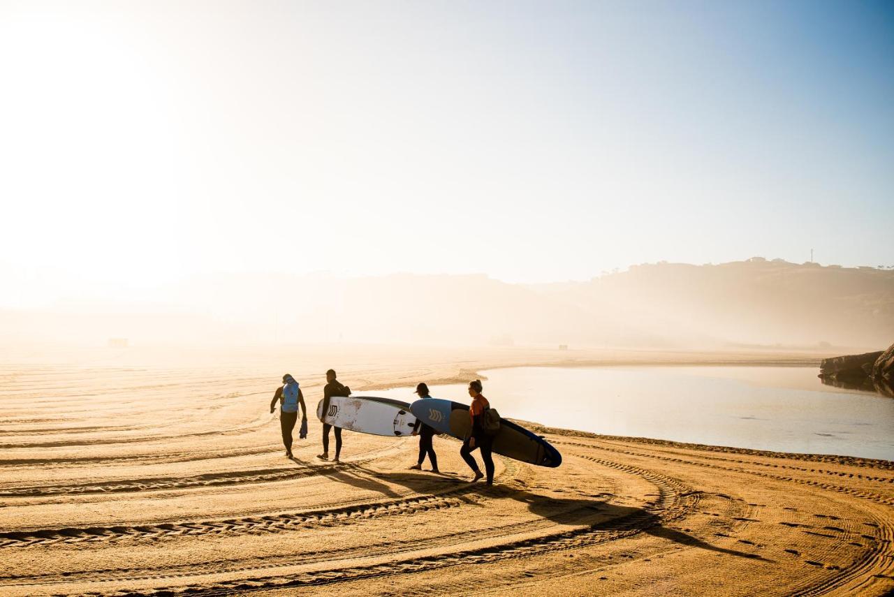 Hostel Lapoint Surf Camp Ericeira Exterior foto