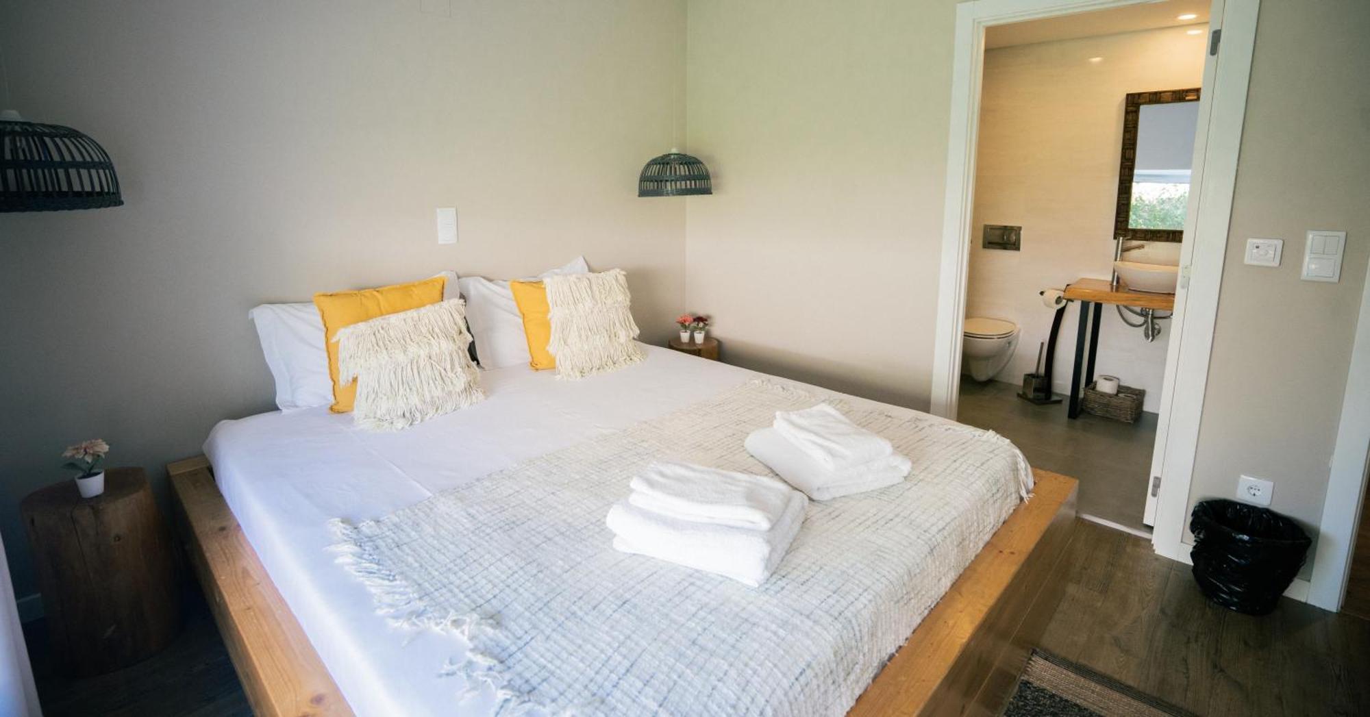 Hostel Lapoint Surf Camp Ericeira Exterior foto