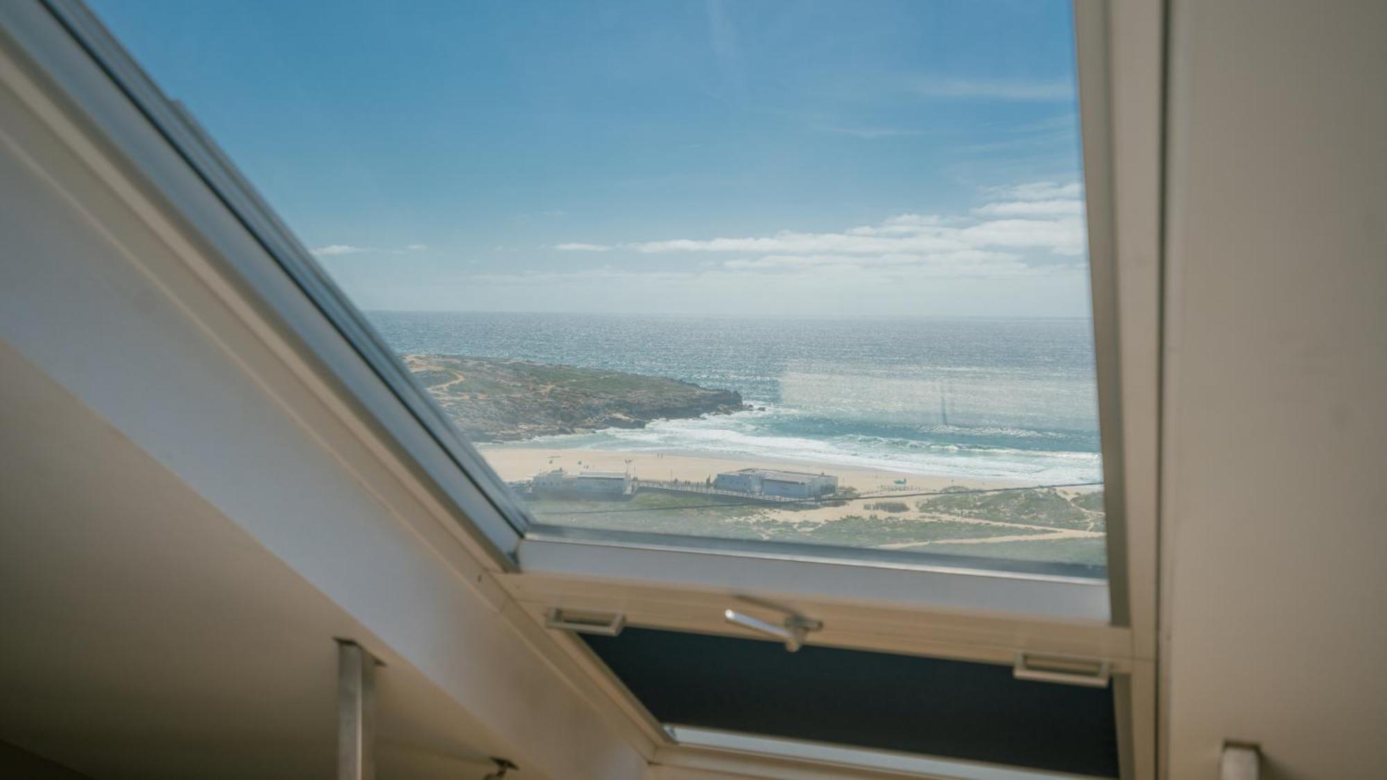 Hostel Lapoint Surf Camp Ericeira Exterior foto
