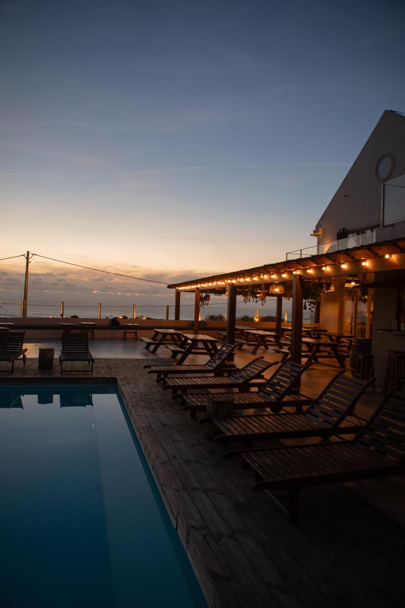 Hostel Lapoint Surf Camp Ericeira Exterior foto